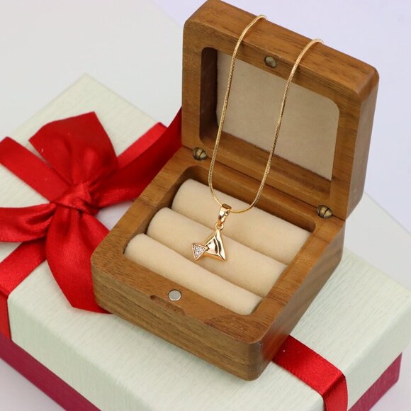 "Chic Rose Gold Triangle Pendant with Sparkling Stone Accent, XPPT1222 - Picture 13 of 13